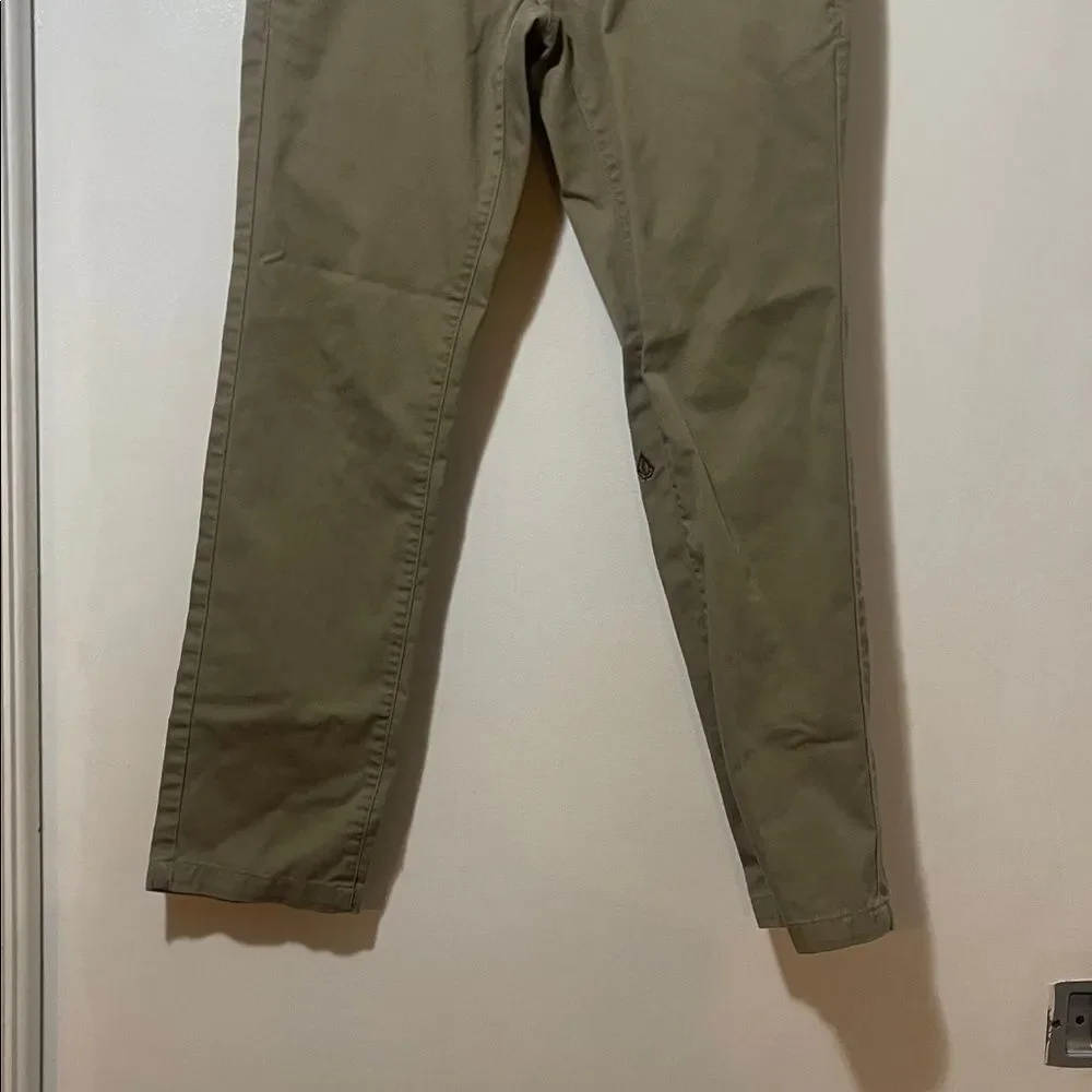 Volcom Men's Khaki Chinos size 28